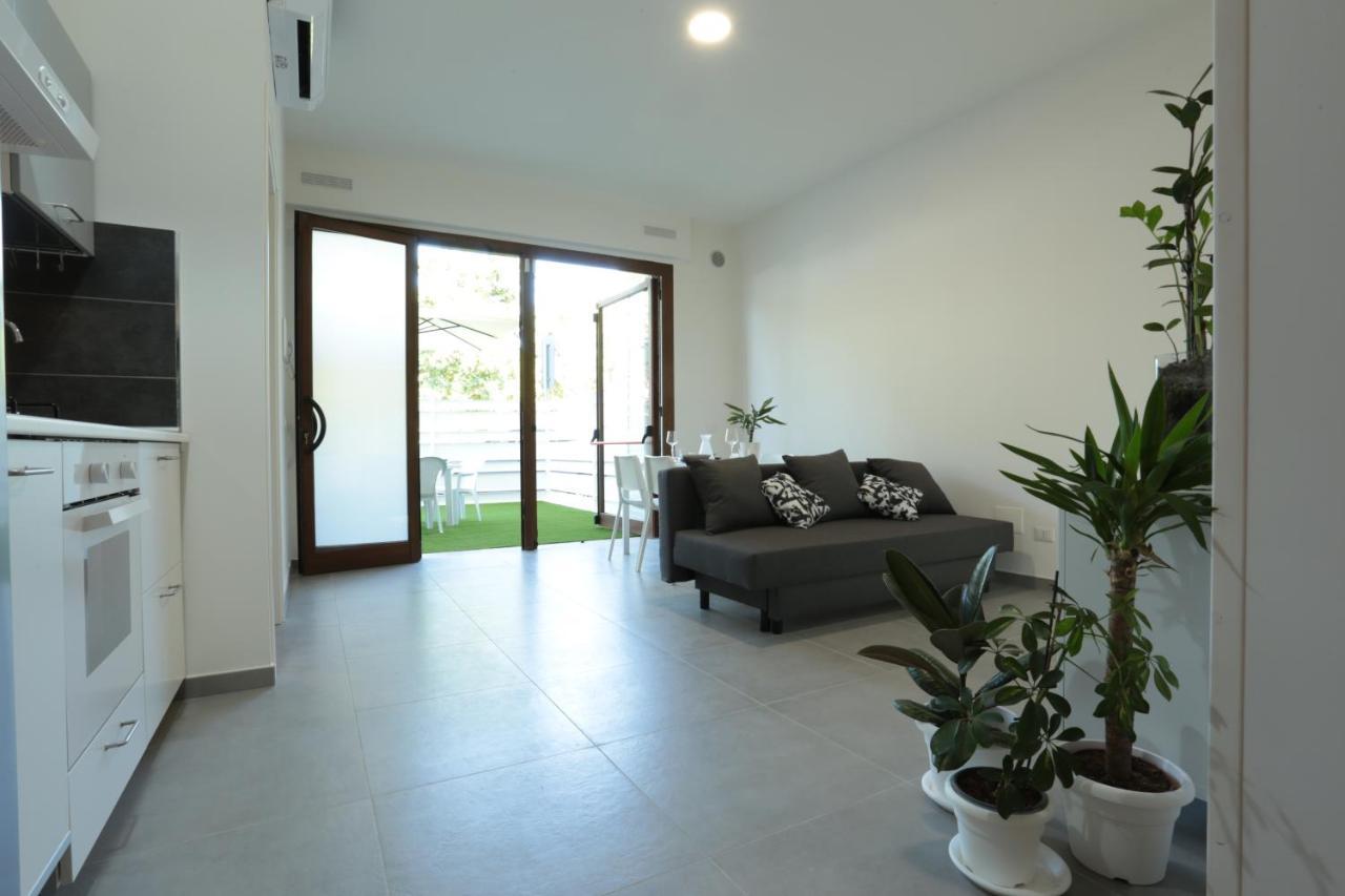 Villa Novella Del Mar Prima Fila Dal Mare à Grottammare Extérieur photo
