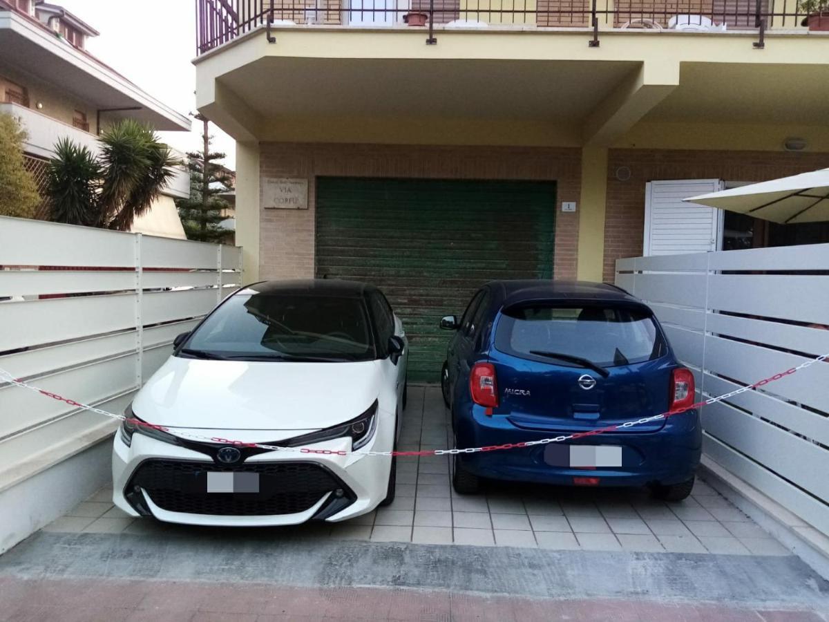 Villa Novella Del Mar Prima Fila Dal Mare à Grottammare Extérieur photo